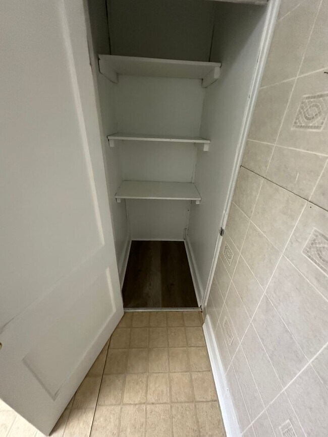 Foto del edificio - 3738 W 12th St