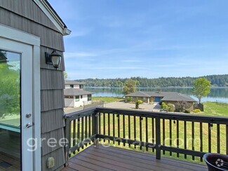 Building Photo - 3124 Madrona Beach Rd NW