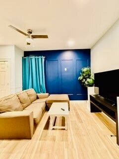 Foto del edificio - 1455 W Highland Ave