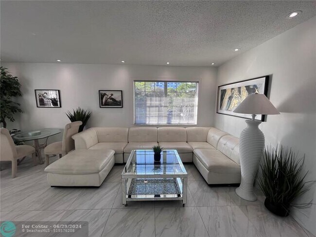 Foto del edificio - 601 SE 5th Ct