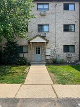 Building Photo - 509 E Spruce Dr