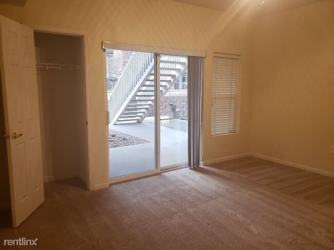 Foto del edificio - 18345 E Flora Dr