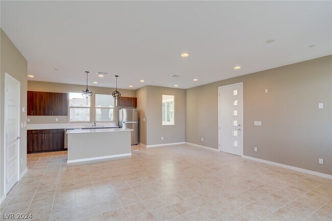 Foto del edificio - 11250 Hidden Peak Ave