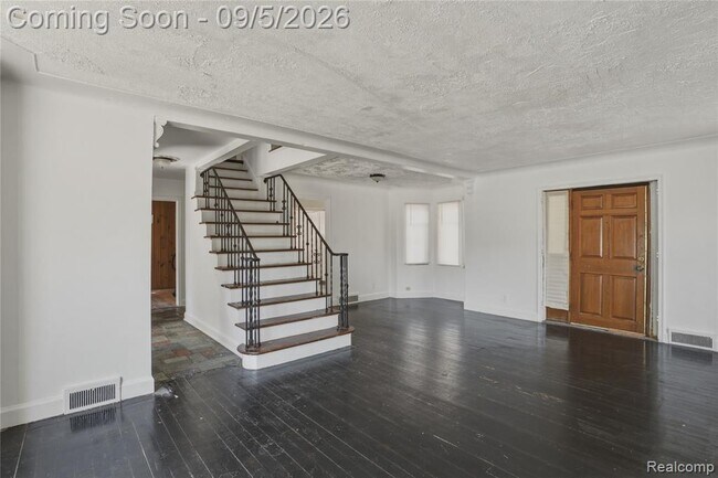 Foto del edificio - 16661 Linwood St