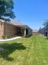 Building Photo - 6895 Hickory Creek Dr