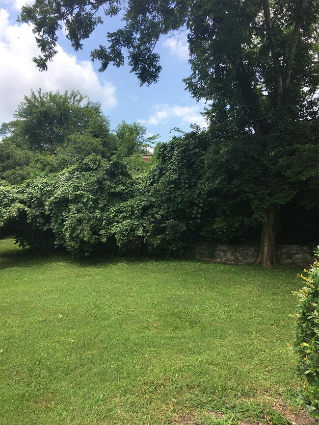 Building Photo - 5863 Brentwood Trace