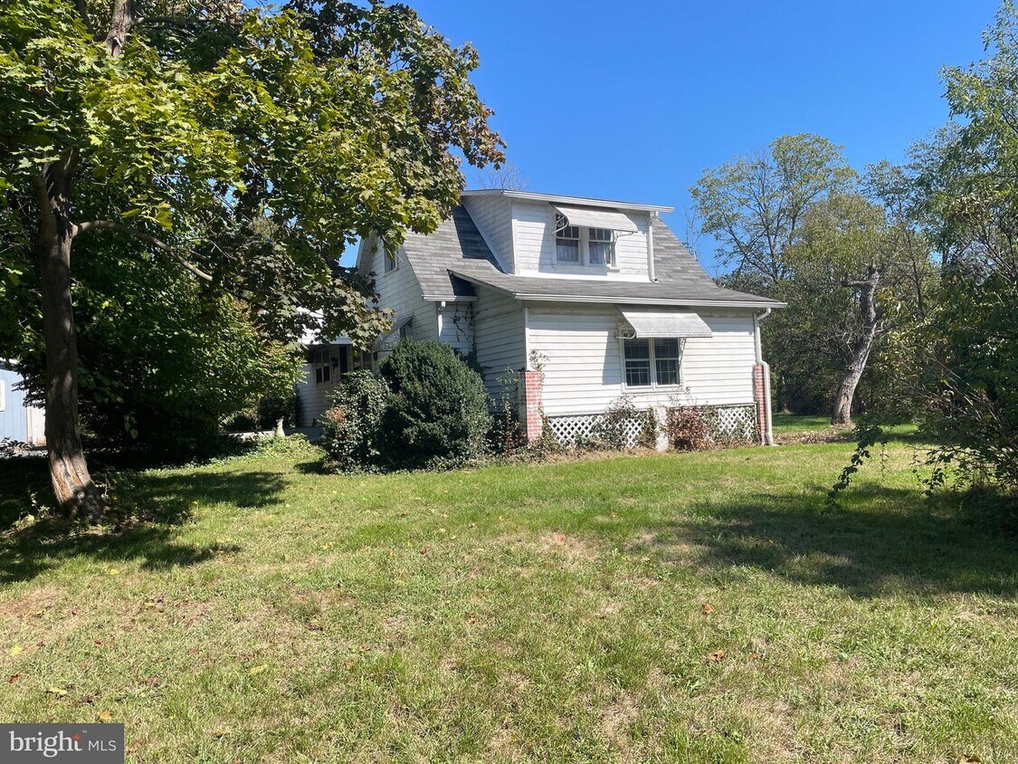 1455 Senseny Rd, Winchester, VA 22602 House Rental in Winchester, VA