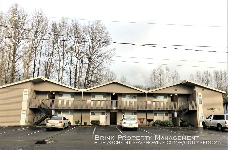 Foto principal - 826 Woodford Ave N