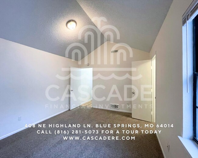 Foto del edificio - 408-414 NE Highland Ln