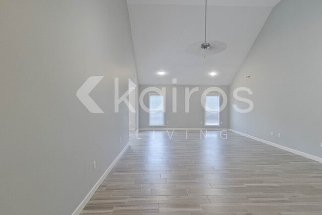 Building Photo - 93 Old Orchard Rd