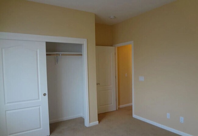 Building Photo - Coming Soon!!