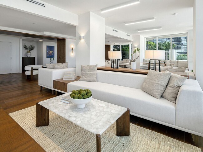 Foto del edificio - 555 NE 34th St