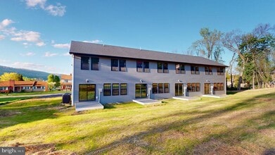 Building Photo - 446 W Gravel Ln