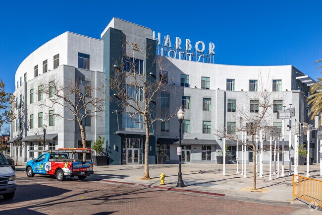 Foto del edificio - Harbor Lofts