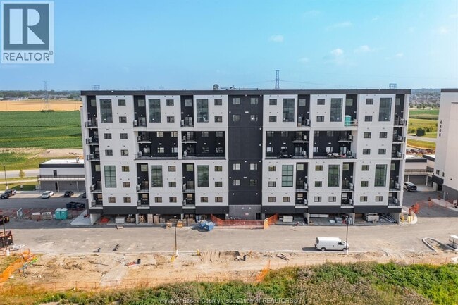 Building Photo - 4300 Laurier Pkwy