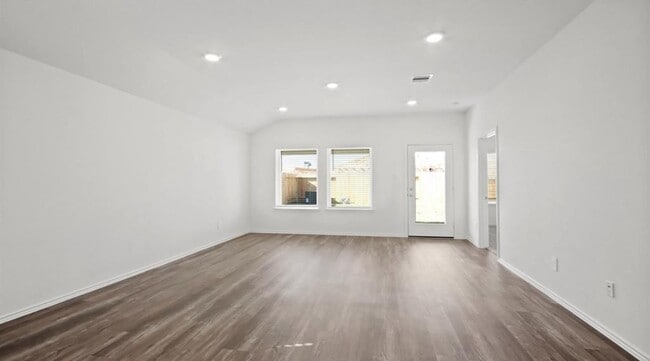 Foto del edificio - 23815 Hilltop Cyn Ln