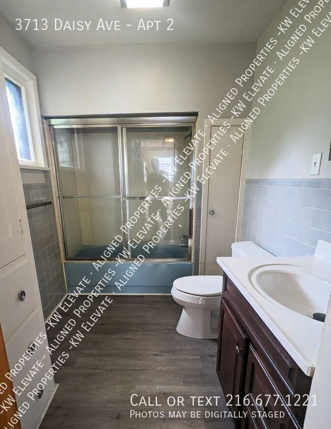 Building Photo - 3713 Daisy Ave