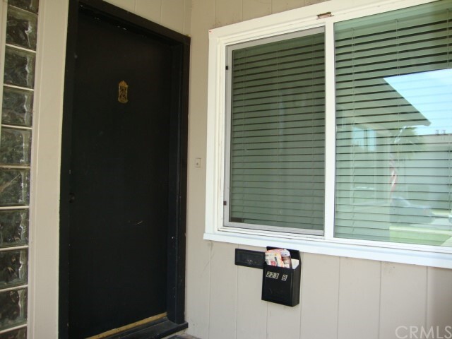Building Photo - 223 W Palm Ave