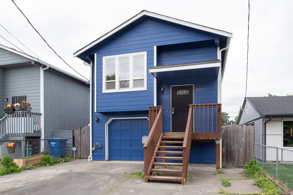 Primary Photo - Beautifully Updated Seattle Home – 3 Bed, ...