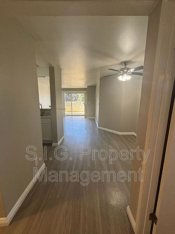 Building Photo - 4500 Laurel Canyon Blvd