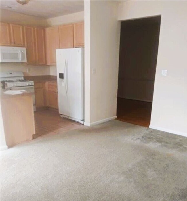 Foto del edificio - Woodbridge Pointe