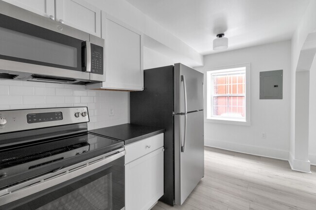 Foto del edificio - East Morris Avenue Apartments