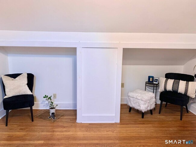 Foto del edificio - 417 Brightwood Ave