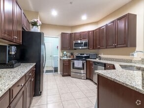 Building Photo - 18938 Shore Pointe Ct