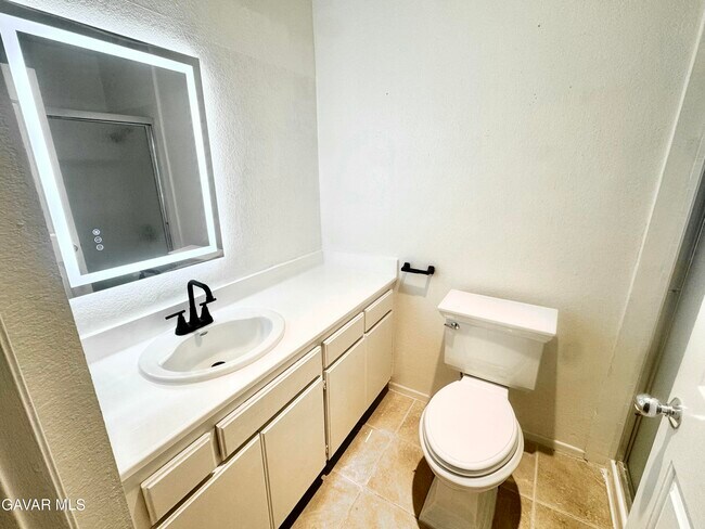 Foto del edificio - 2827 W Avenue K 12