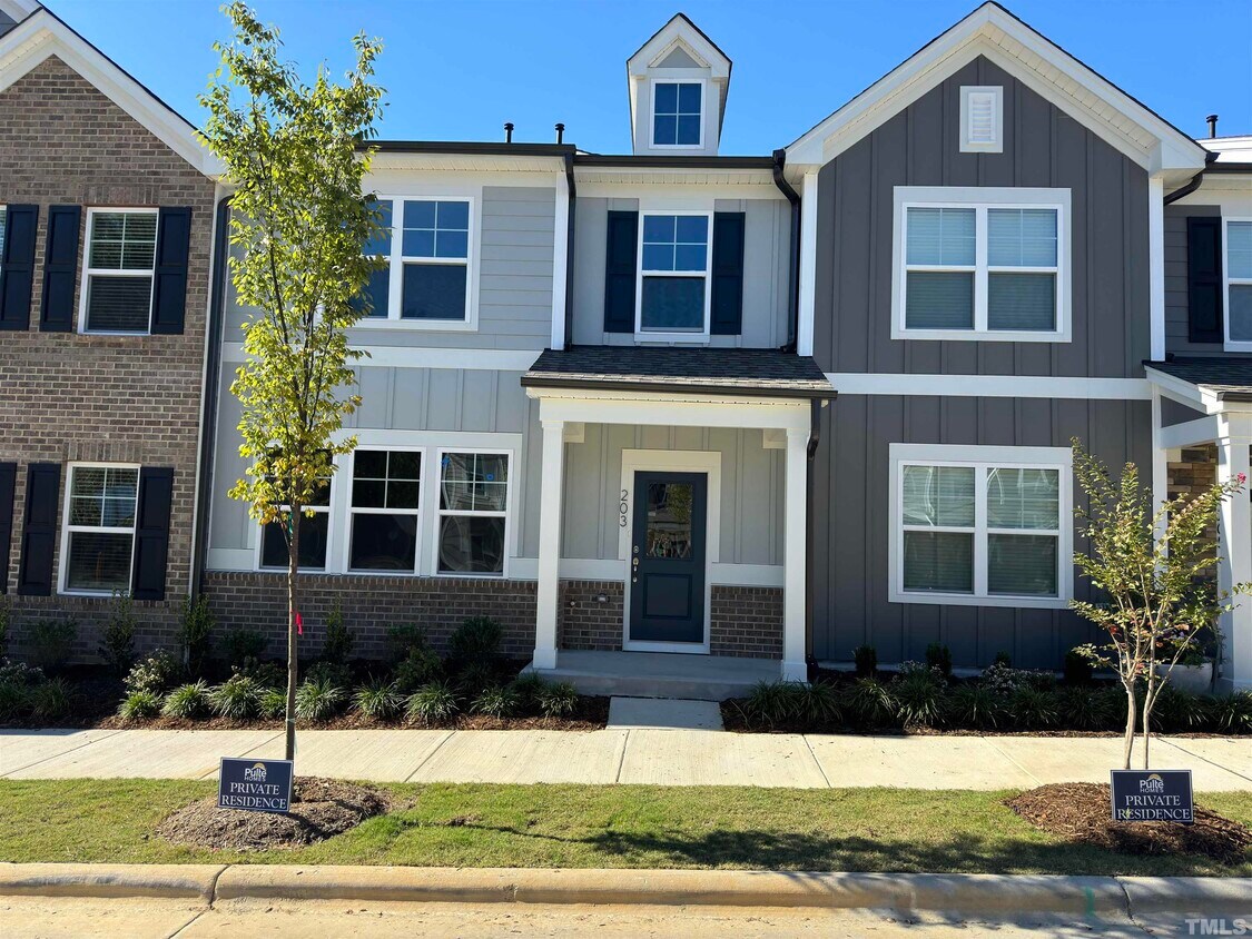 203 Parker Sta Ave, FuquayVarina, NC 27526 Townhome Rentals in