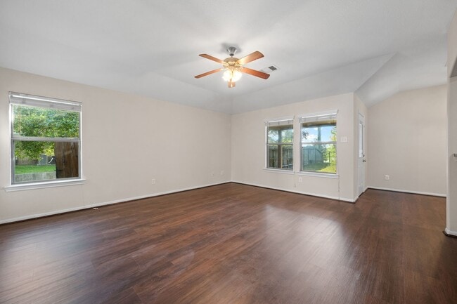Foto del edificio - 3027 Lockeridge Village Dr