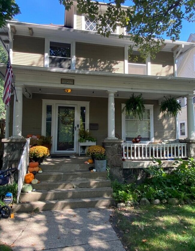 Foto del edificio - 342 Hampton Ave SE