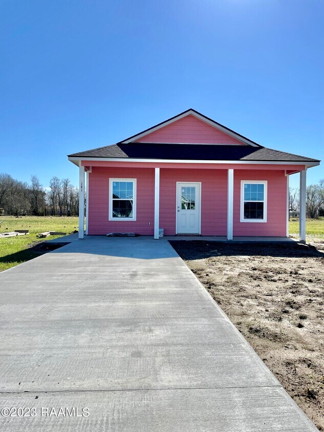 141 Le Village Loop, Opelousas, LA 70570 House Rental in Opelousas