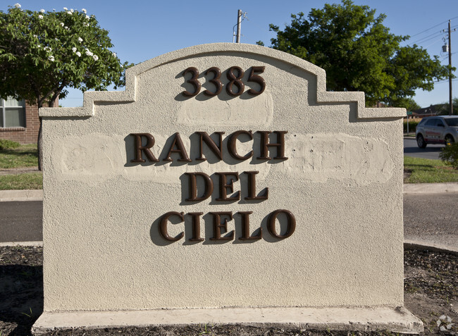 Foto del edificio - Rancho Del Cielo I & II