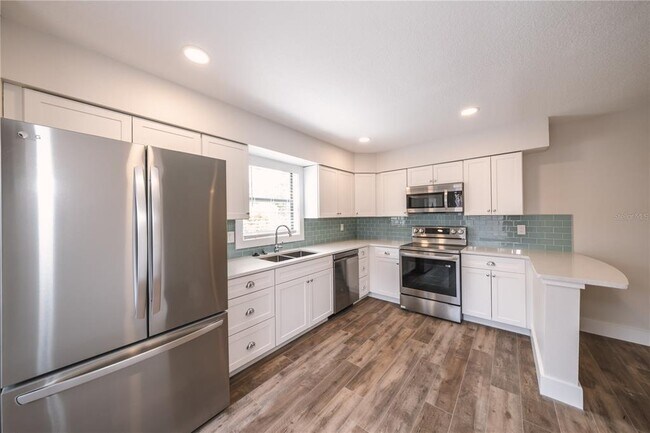 Foto del edificio - 3401 Tallywood Ln