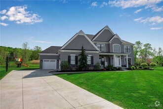 Building Photo - 5330 Holly Glen Ct