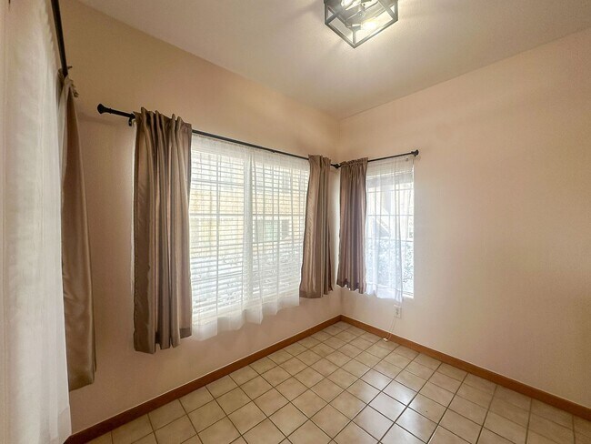 Foto del edificio - Canyon Ranch main level corner 2bd 2ba condo!