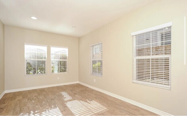 Foto del edificio - 2818 Osmunda Ct