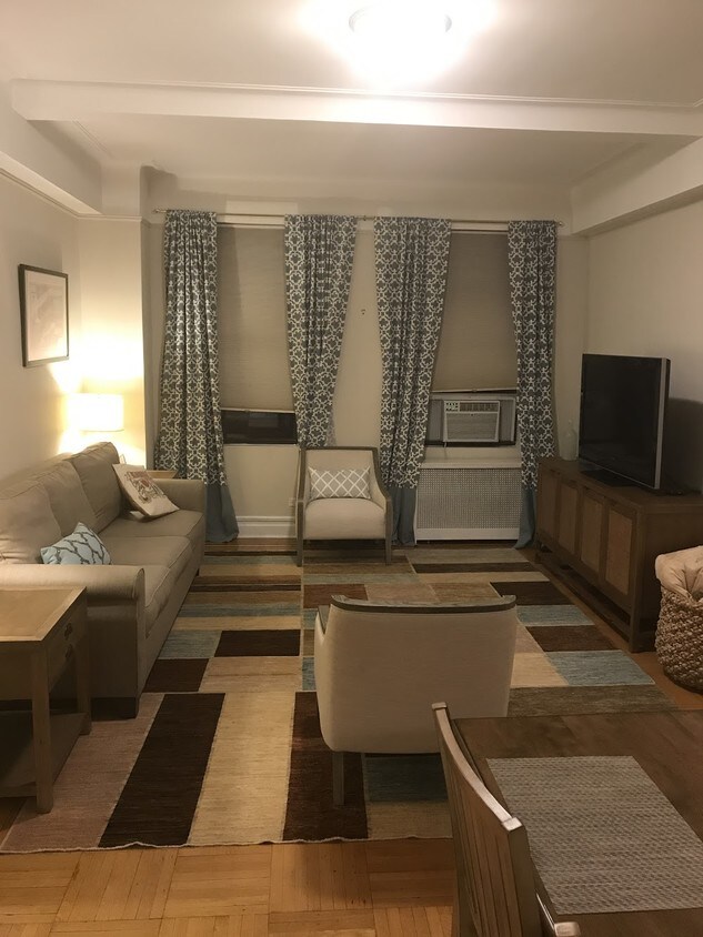 Foto principal - 200 W 90th St