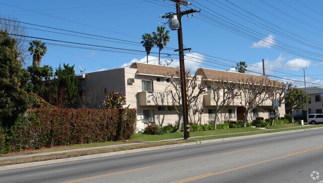Foto del edificio - 15507 Vanowen St