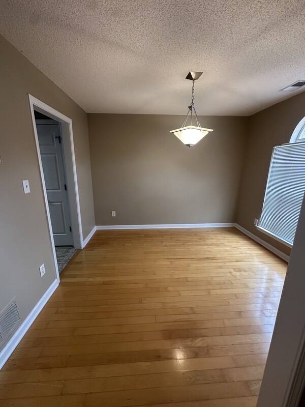 Foto del edificio - 6703 Einat Cove