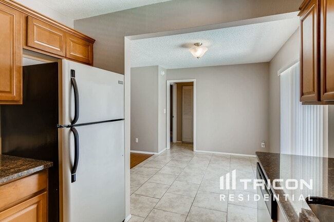 Building Photo - 1708 Hibiscus Cir N
