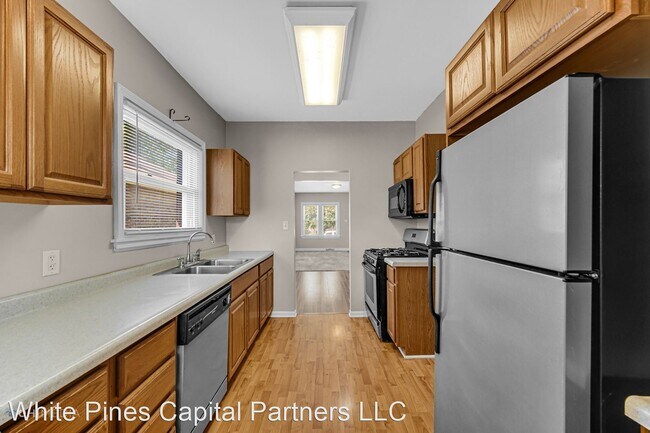 Foto del edificio - 3 br, 1 bath House - 7019 Maplewood Ave