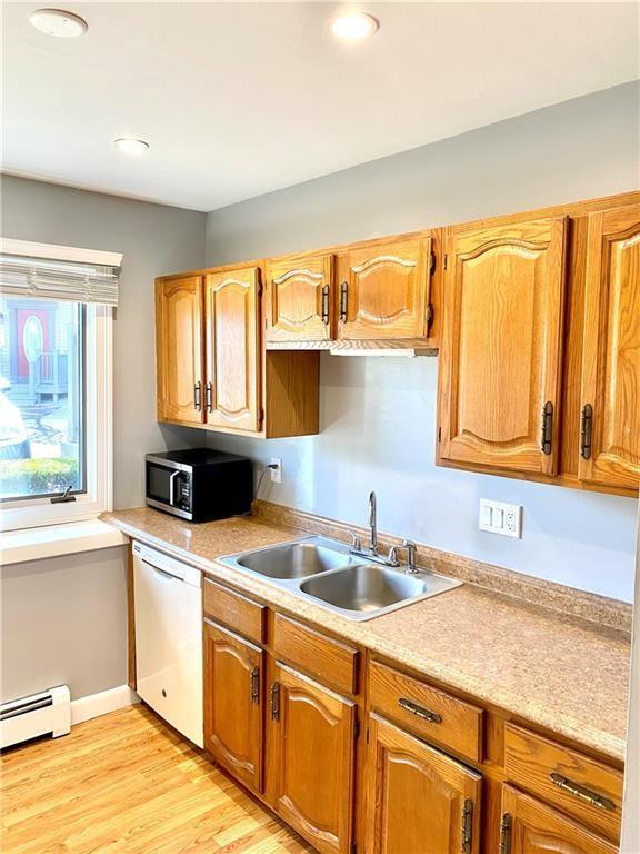 Building Photo - 62 Village Ct