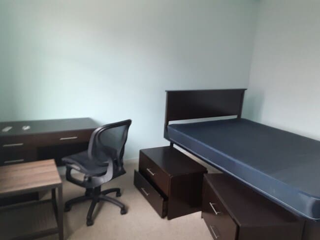 Photo - 1527-33 W Seybert St Apartment