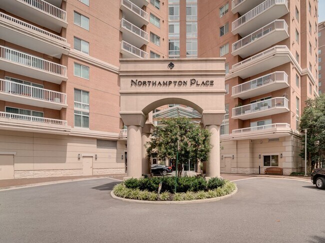 Foto del edificio - 3101 N Hampton Dr