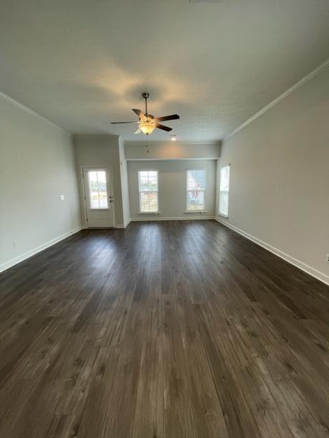 Foto del edificio - 3043 Stanhope Dr