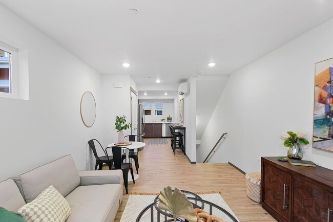 Foto del edificio - Wintersweet Townhome on Bainbridge Island