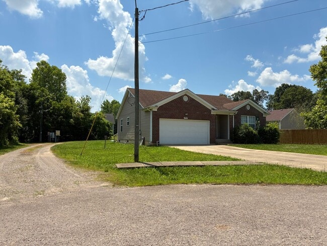 Building Photo - 102 Sparrow Ct