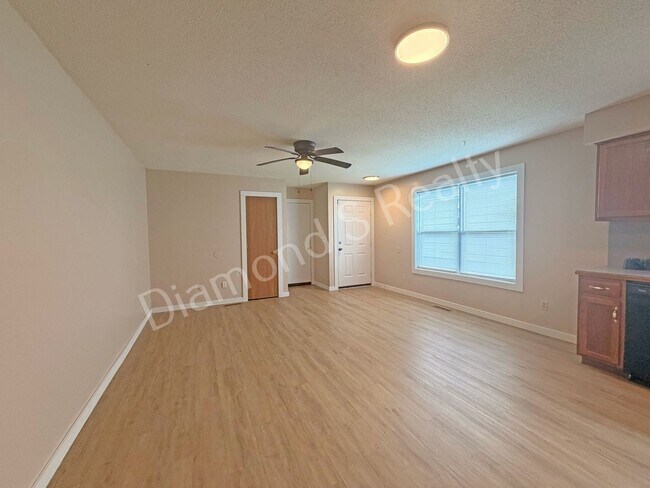 Foto del edificio - 1508 W Rainey St